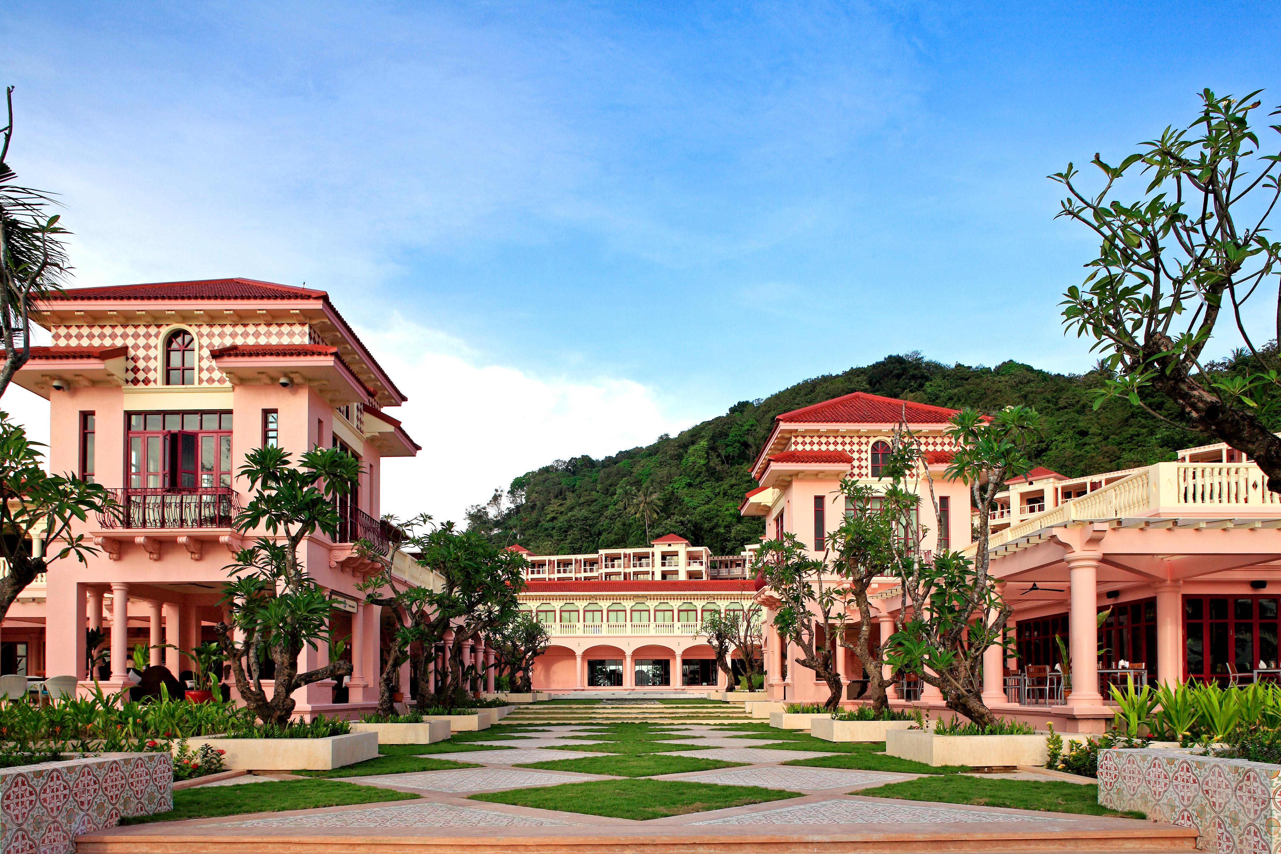 Centara Grand Beach Resort Phuket, Pulau Phuket