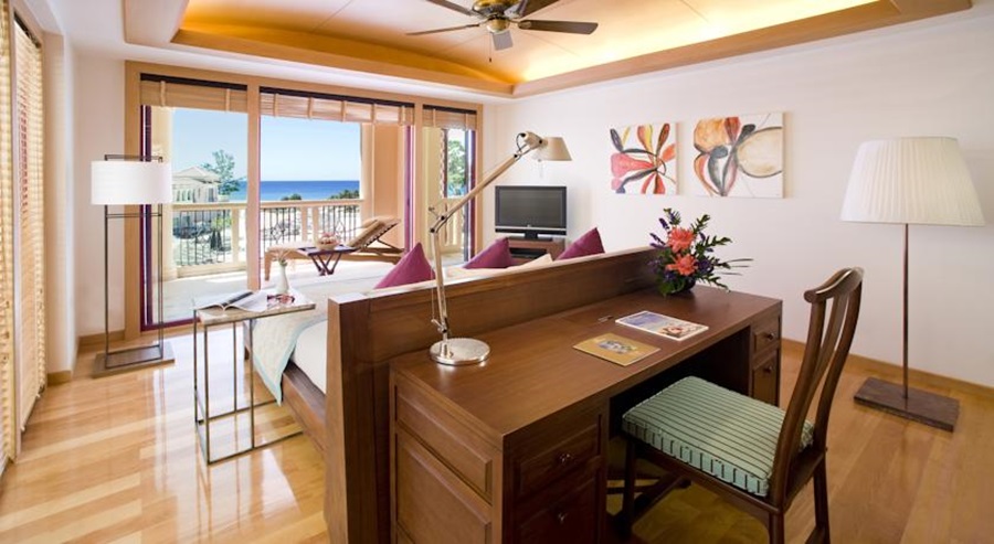 Centara Grand Beach Resort Phuket, Pulau Phuket