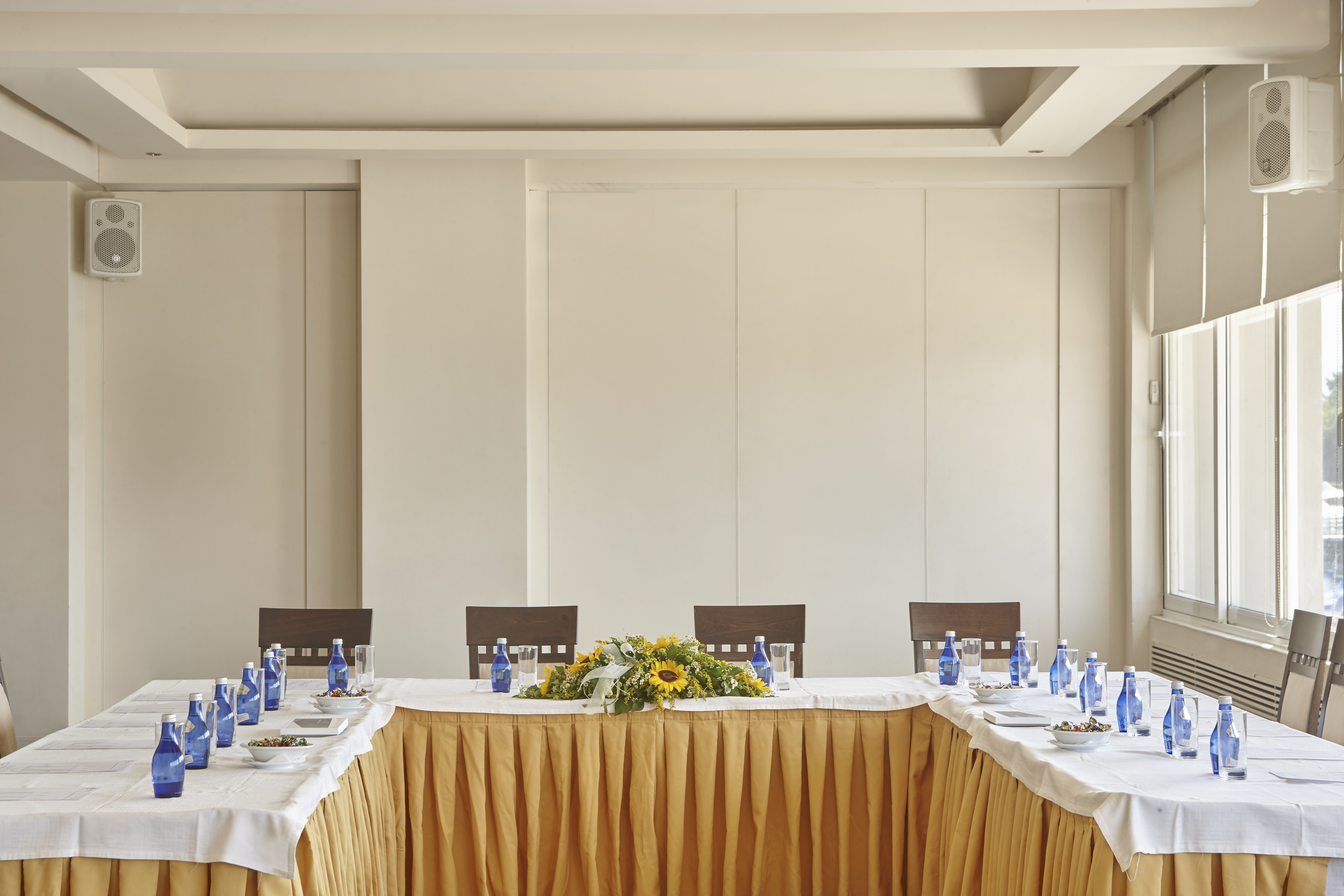 Lucy Hotel - фото