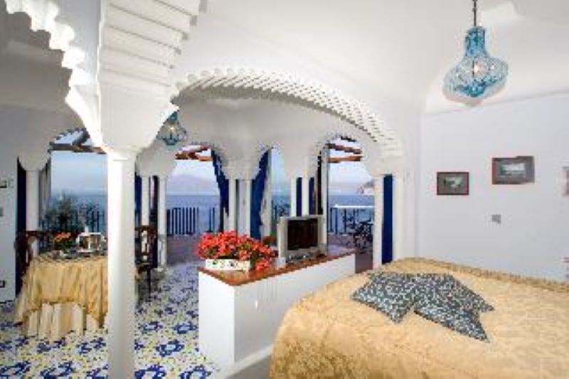 La Tonnarella by null