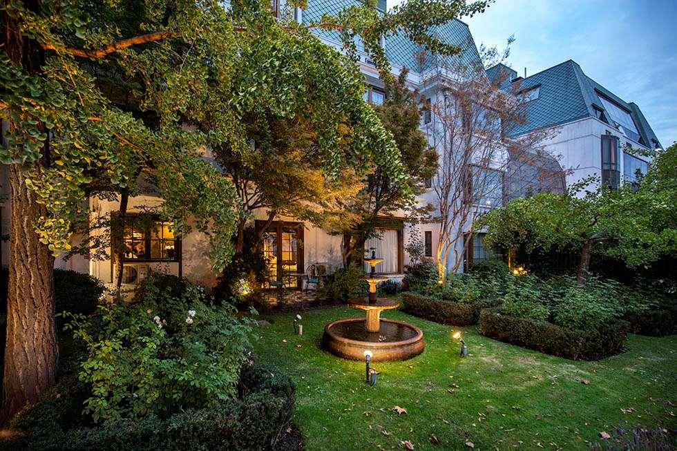 Park Plaza Bonaparte