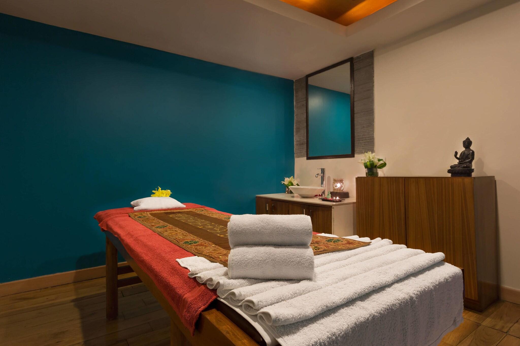 Four Points By Sheraton Jaipur, City Square