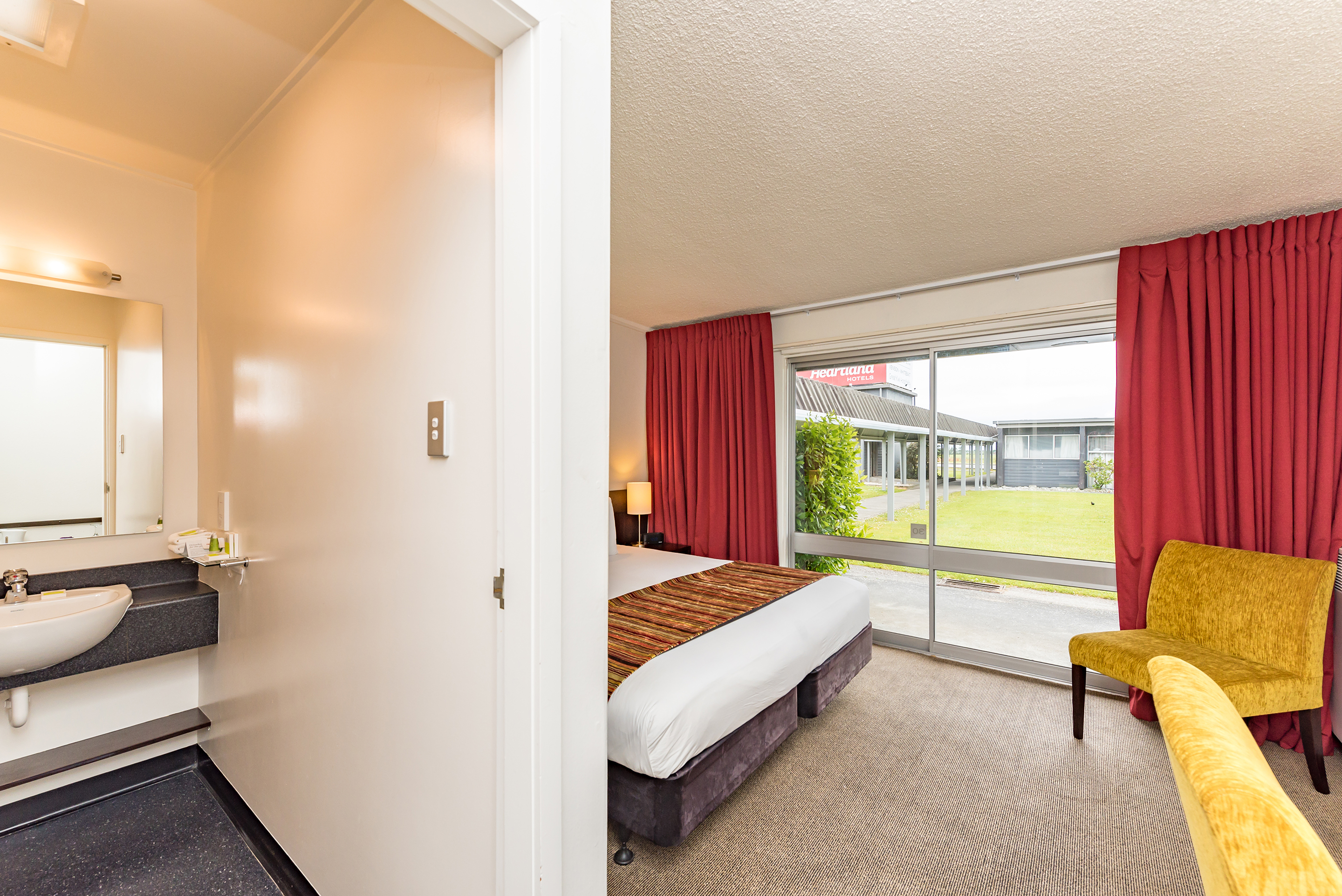 Heartland Hotel Haast by null