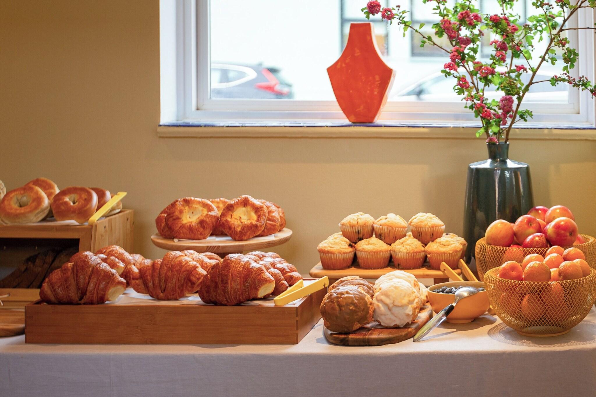 Hotel Del Sol by null