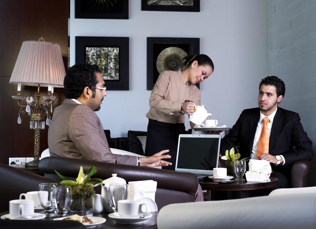 Ista Suites Seef