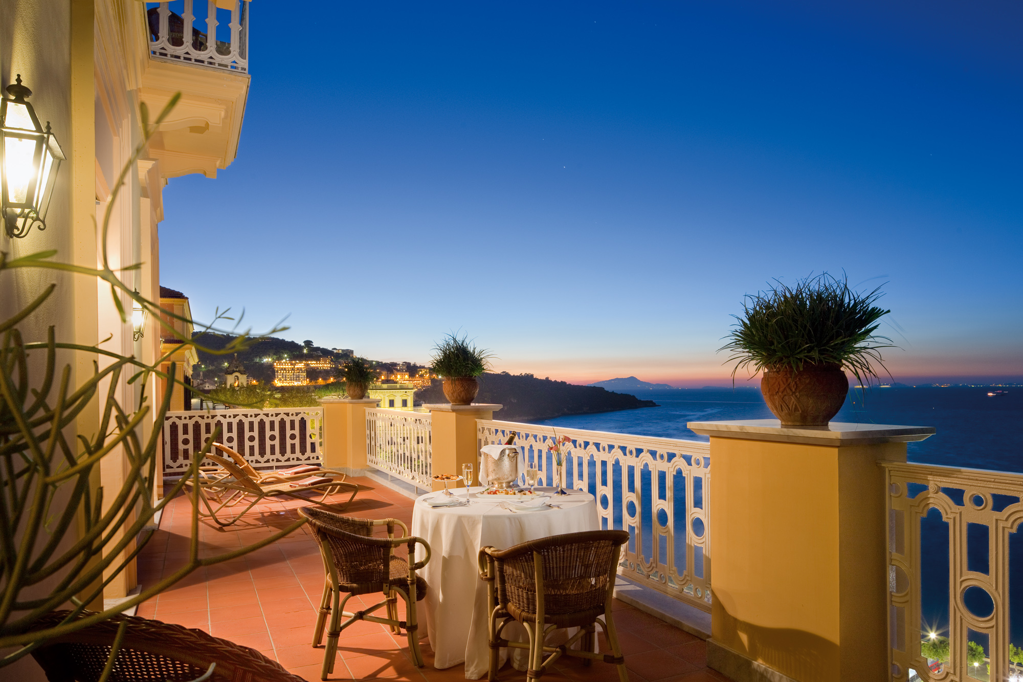 Grand Hotel Excelsior Vittoria by null