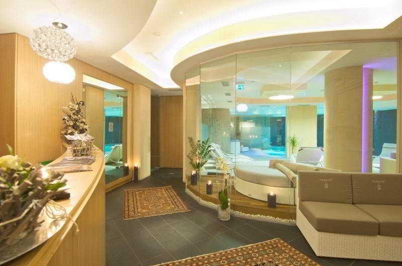 Hotel Chalet del Brenta by null
