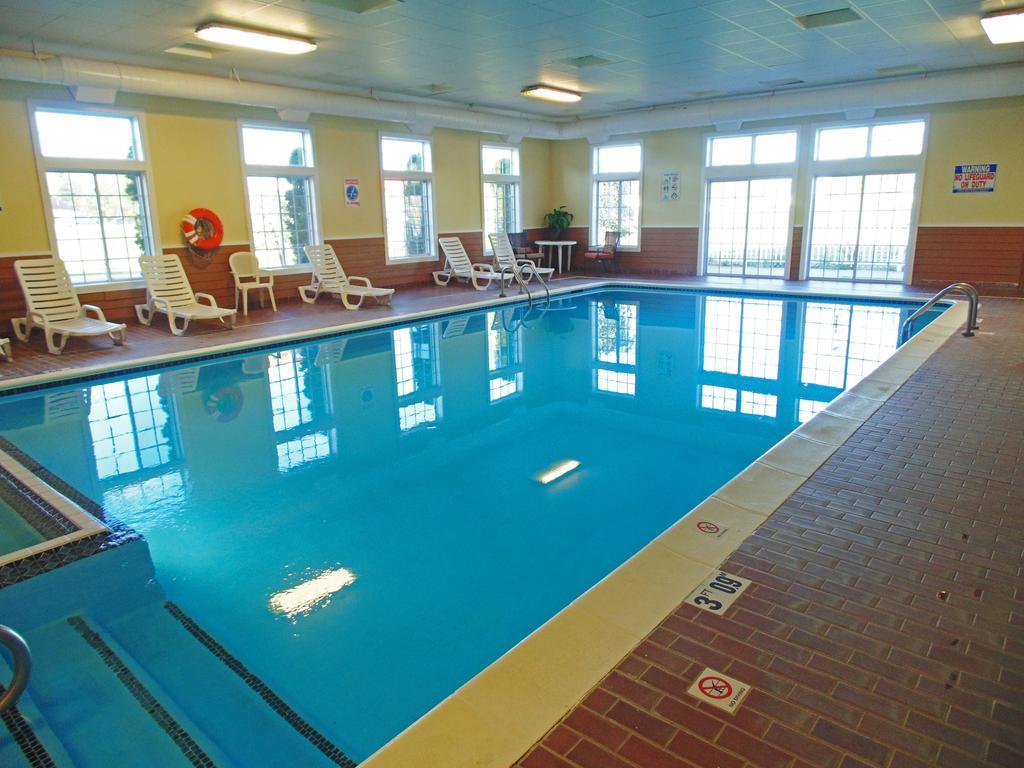 American Inn And Suites Houghton Lake