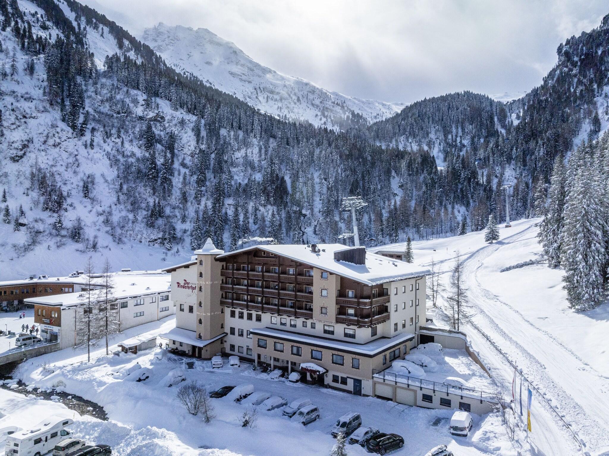 VALARA Alpine Art Hotel