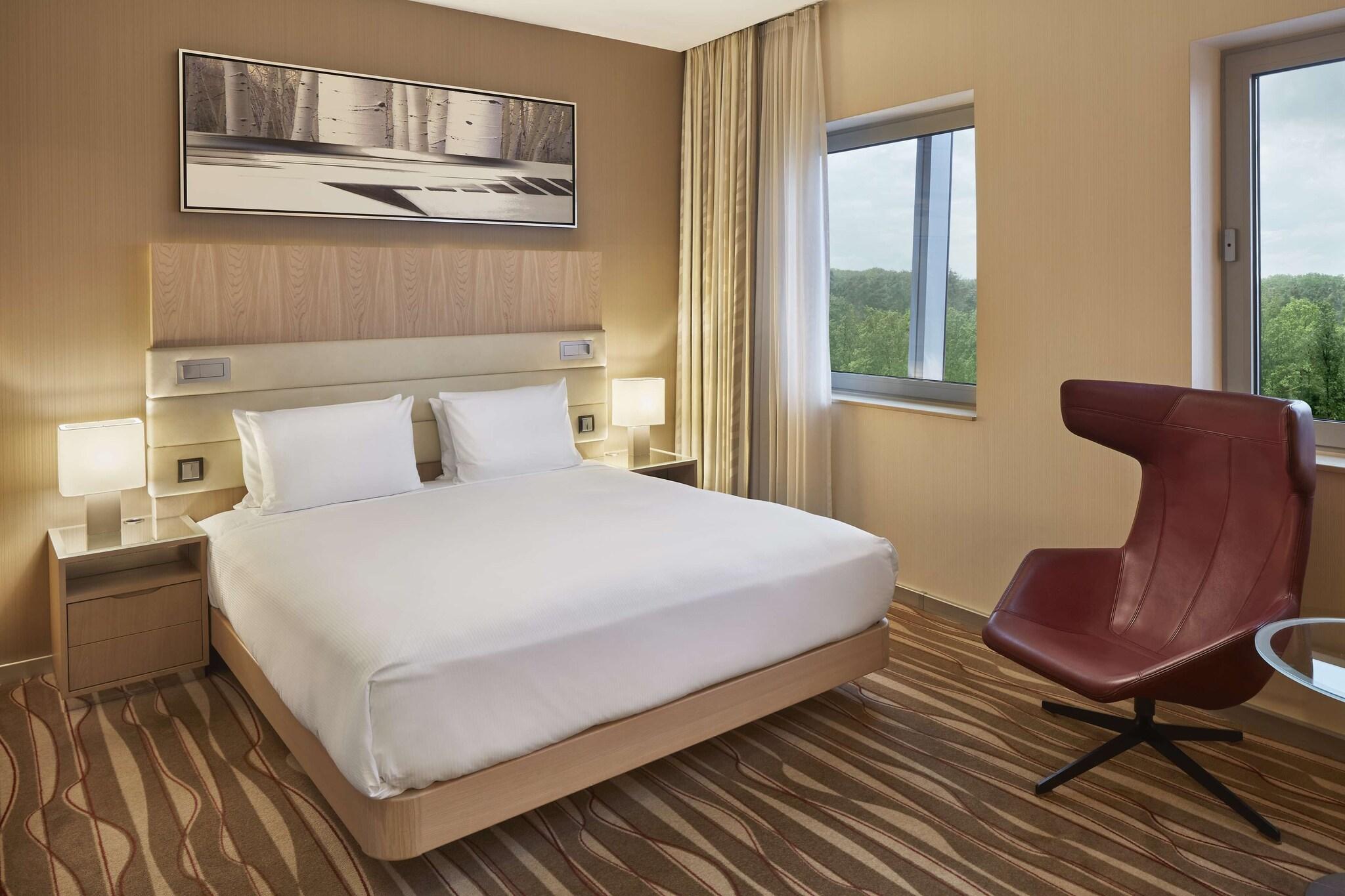 Hilton Frankfurt Airport by null