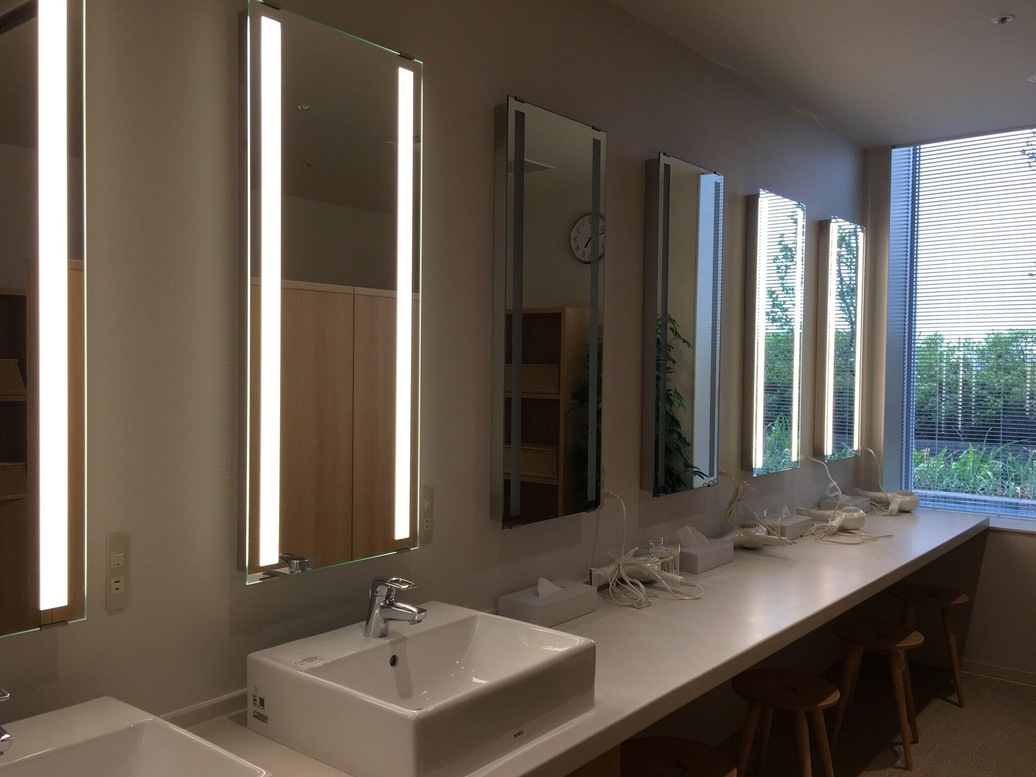 Nippon Seinenkan Hotel by null