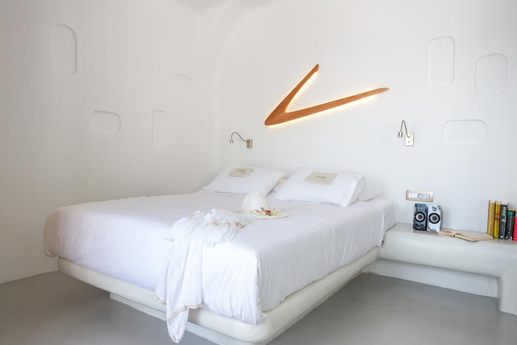 La Perla Villas and Suites by null