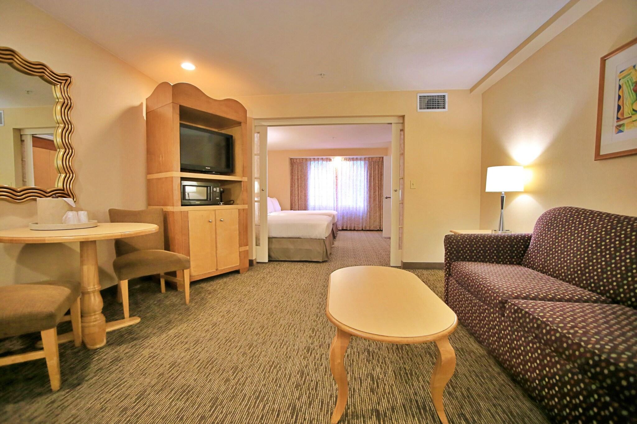 Anaheim Portofino Inn Suites