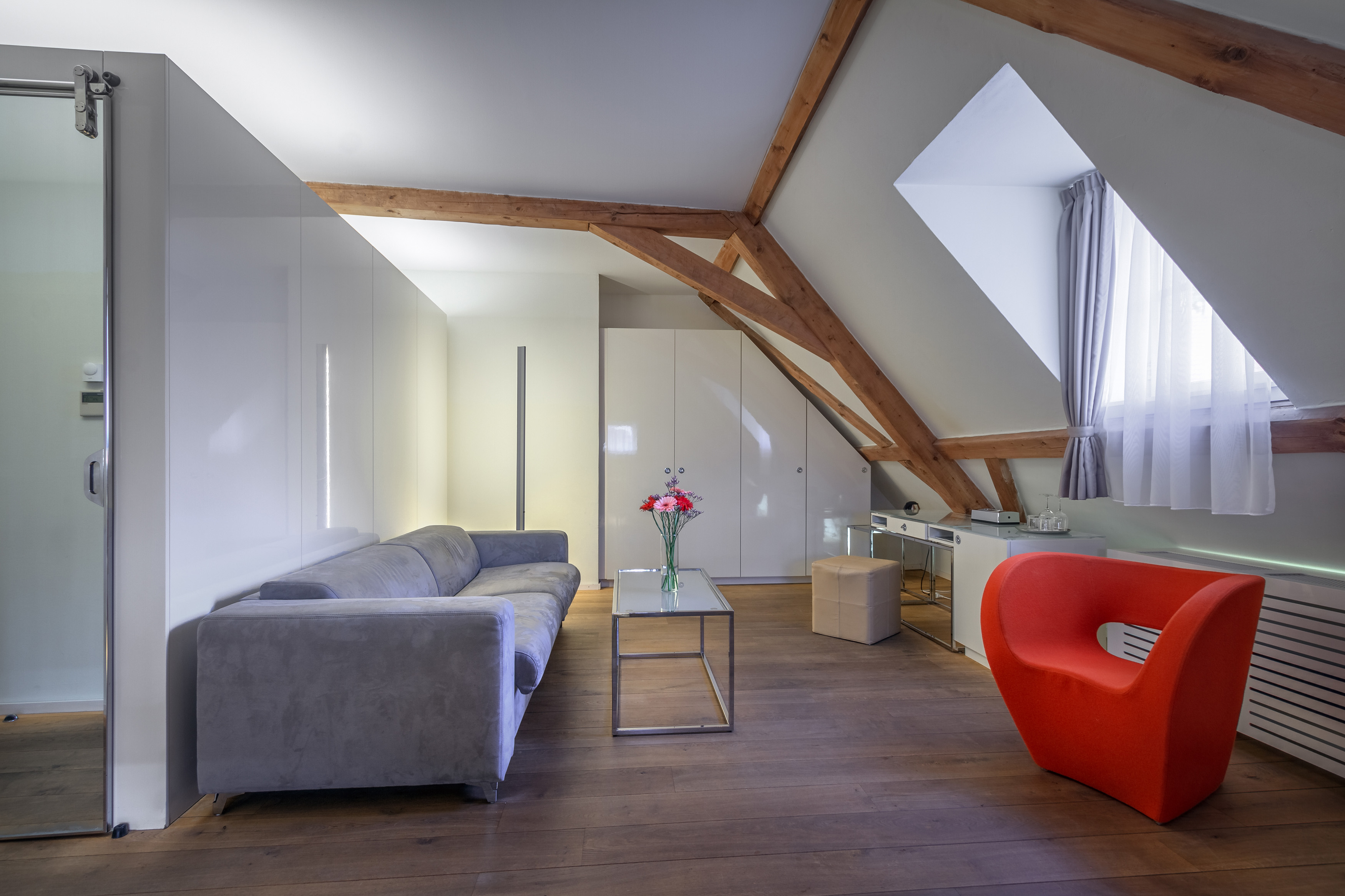 Three Storks by null