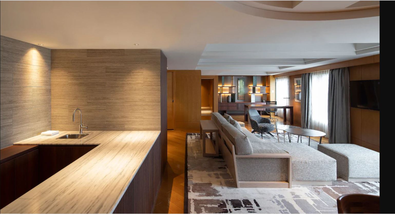 Grand Hyatt Fukuoka by null