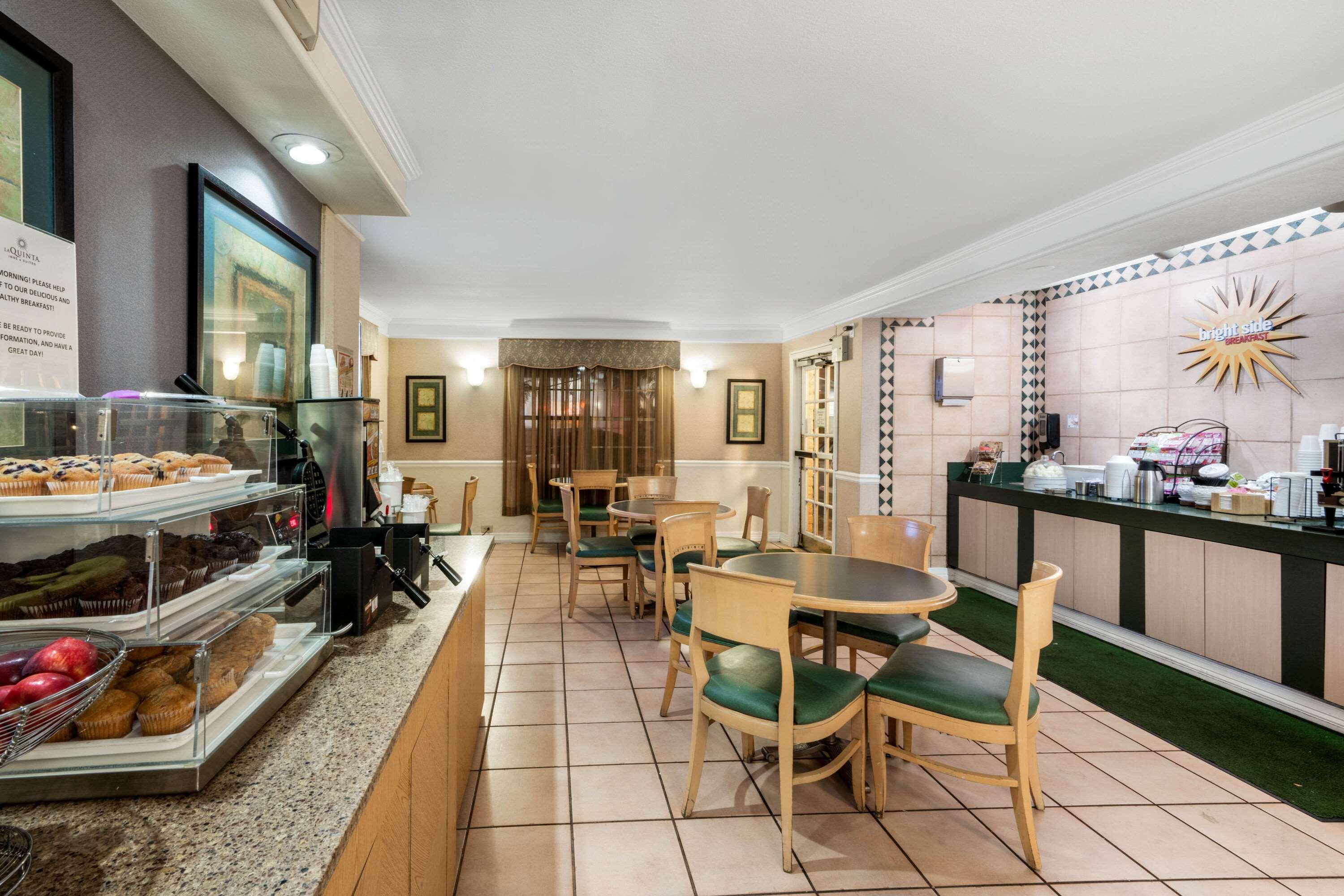 Motel 6 Phoenix AZ - Midtown