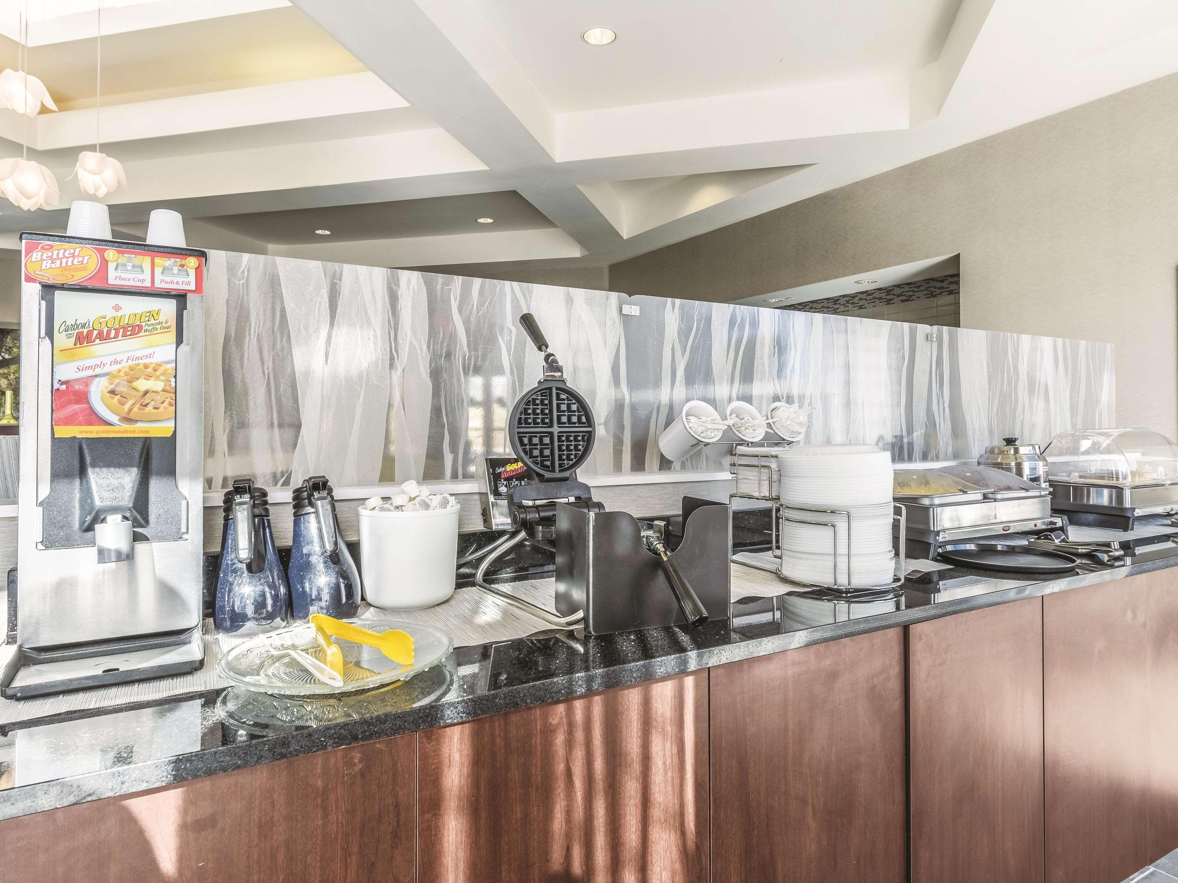 La Quinta Inn & Suites Alexandria