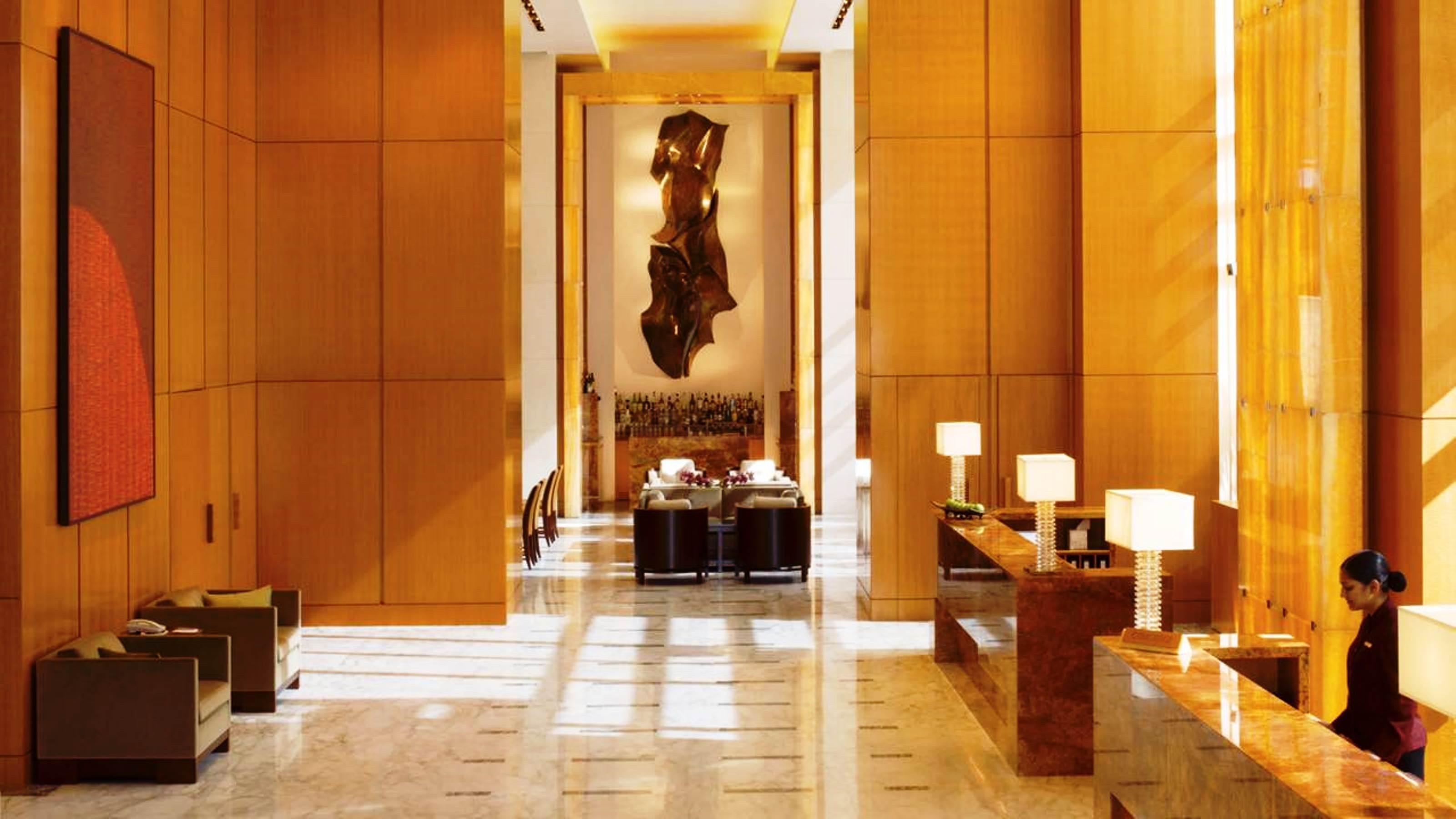 Four Seasons Hotel Mumbai by null