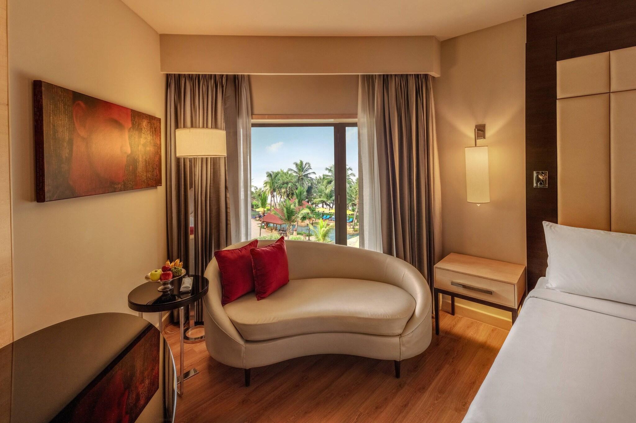 JW Marriott Mumbai Juhu by null