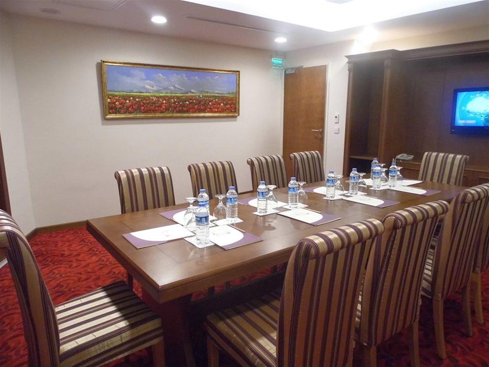 Glk Premier The Home Suites & Spa