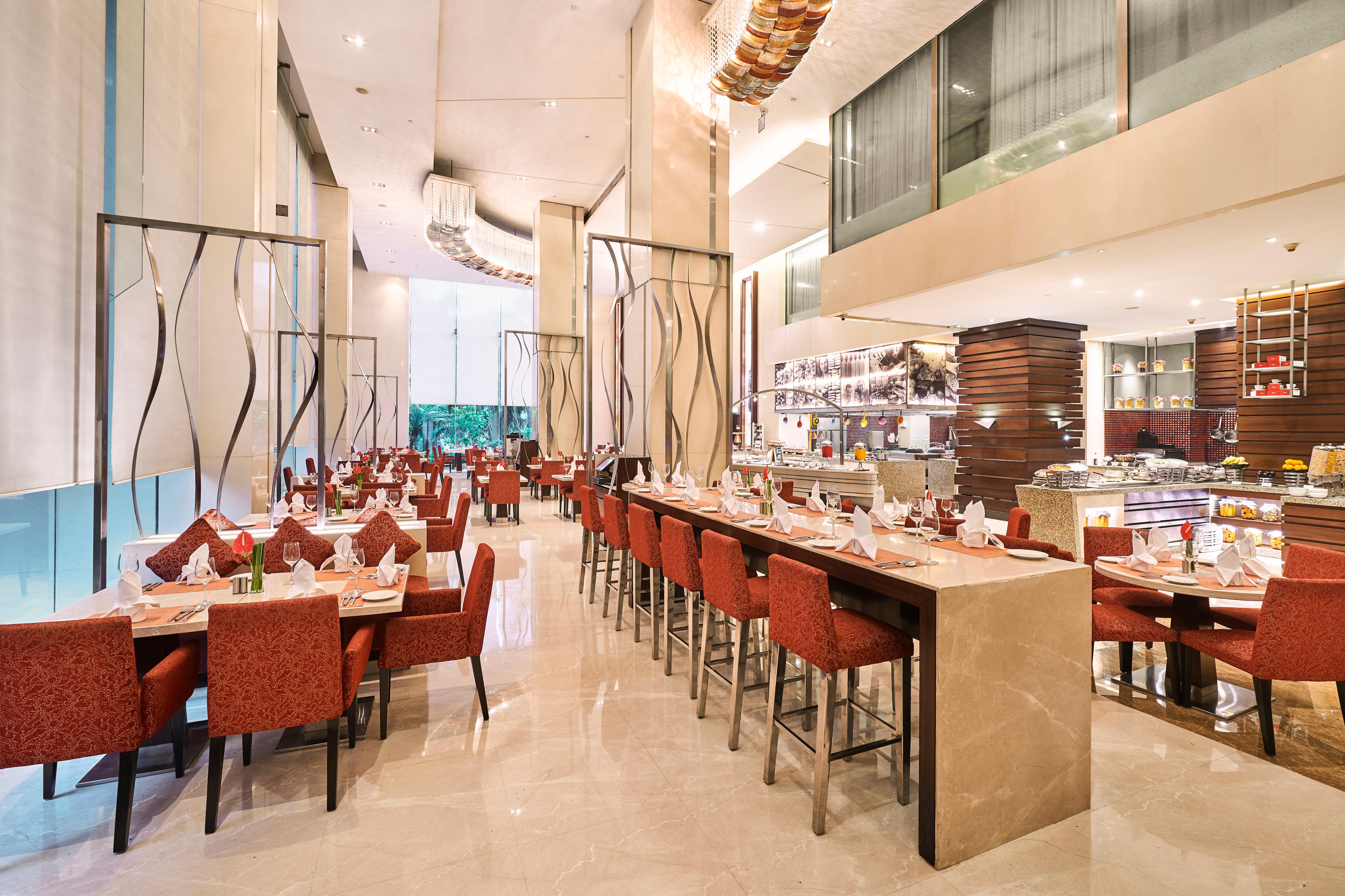 Holiday Inn Mumbai International Airport