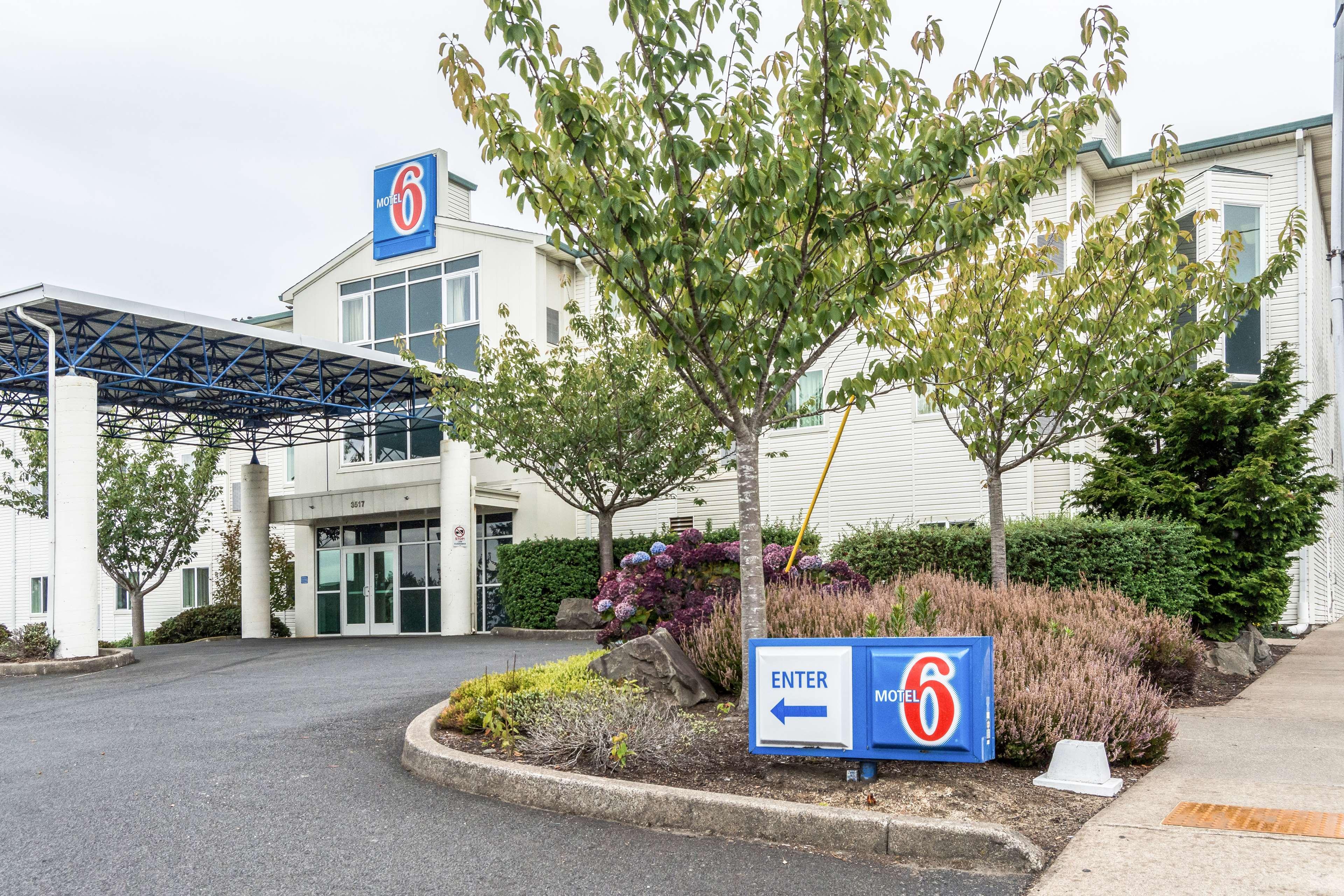 Motel 6 Lincoln City