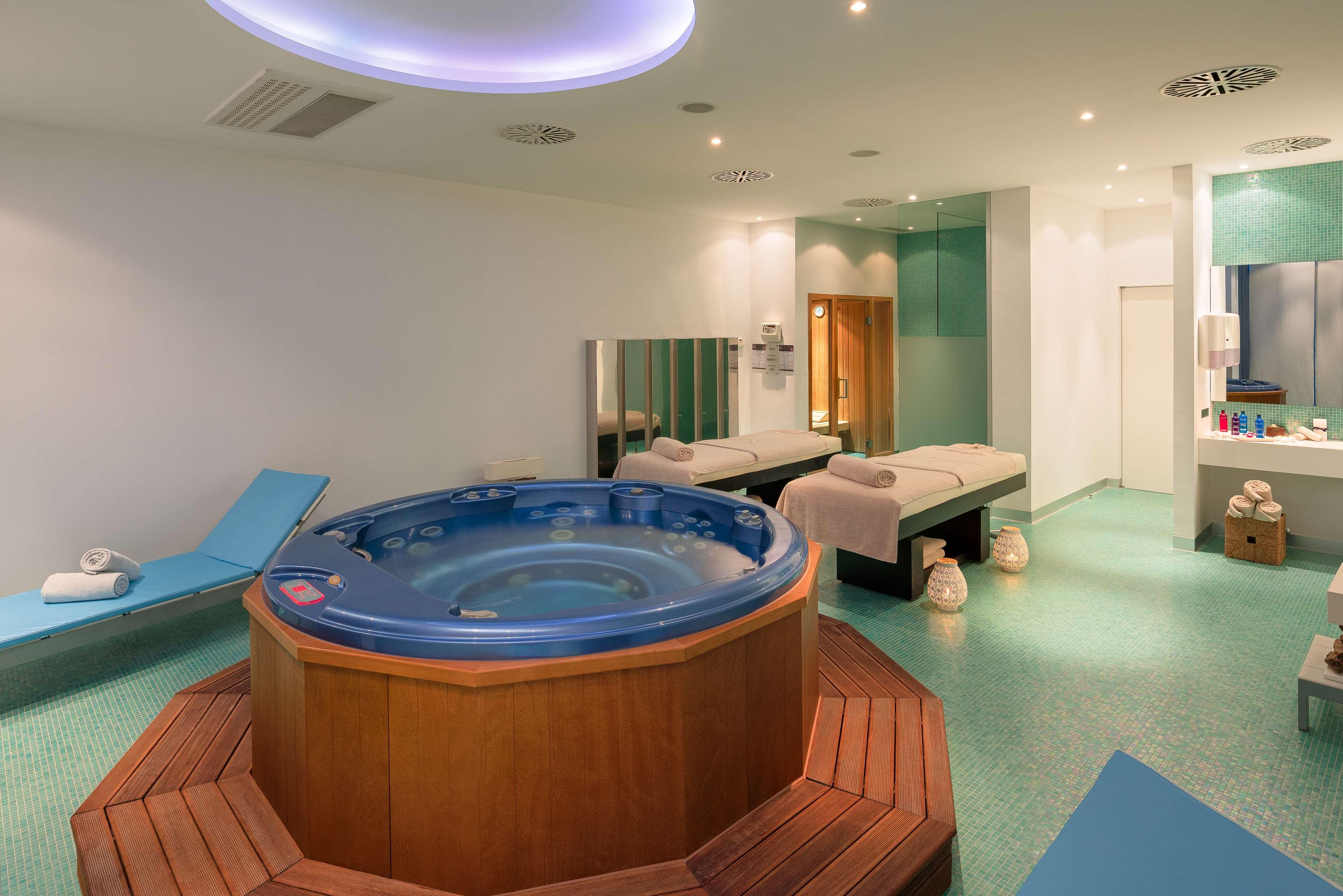 Radisson Blu Resort & Spa, Split - фото