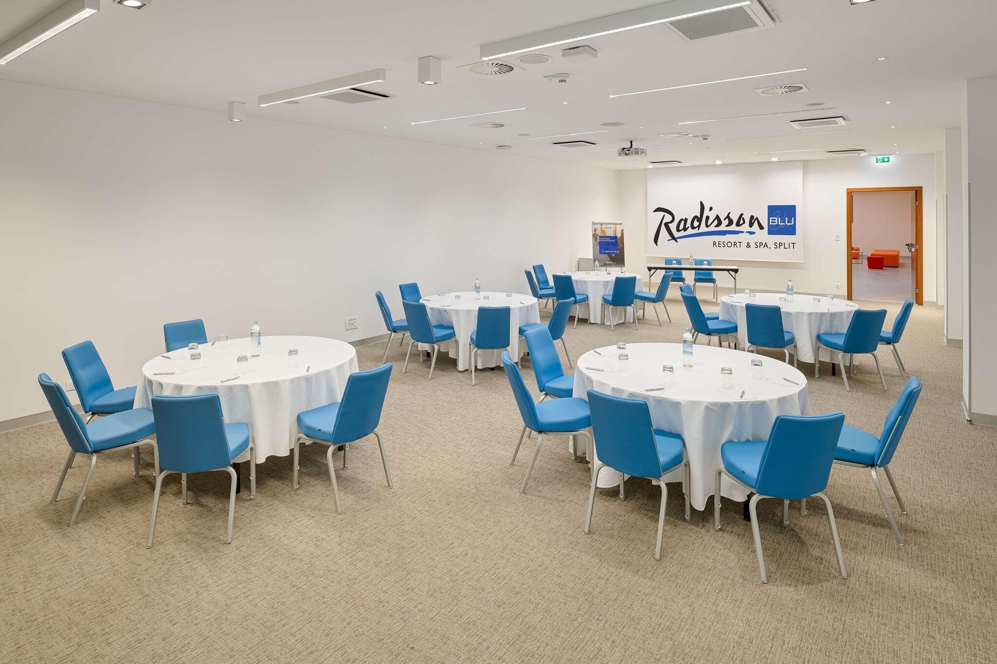 Radisson Blu Resort & Spa, Split - фото