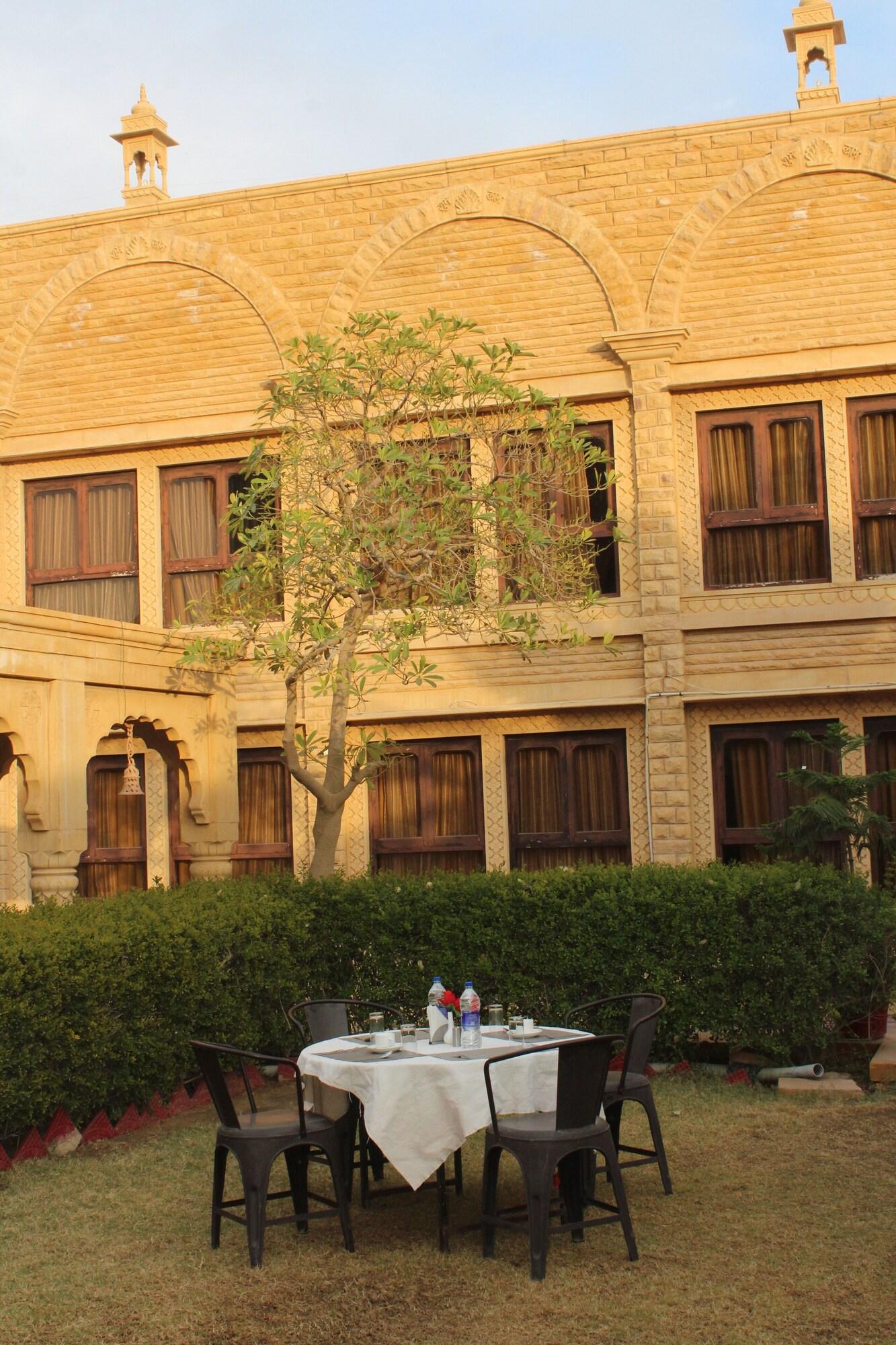 Mahadev Palace