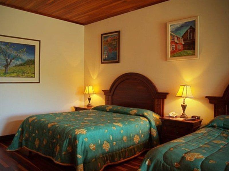 Hotel Fondavela by null