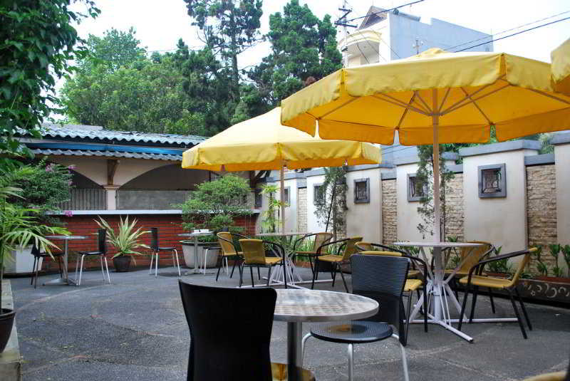 Hotel Serena by null