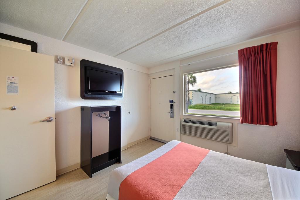Motel 6 South Padre Island