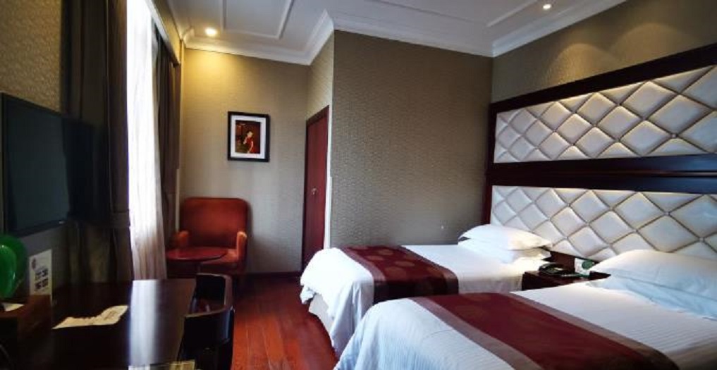 The Seventh Heaven Hotel by null