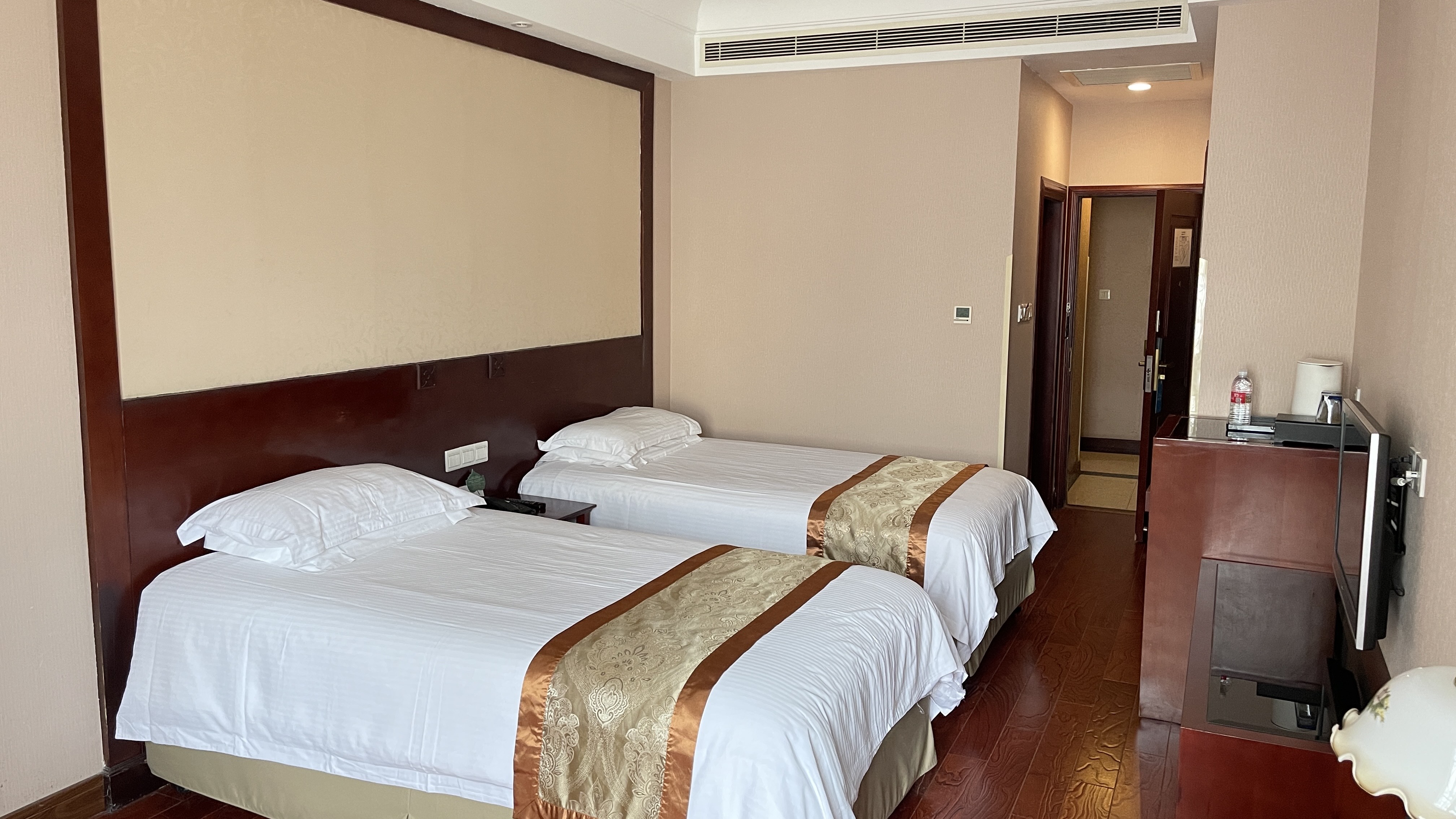 The Seventh Heaven Hotel by null