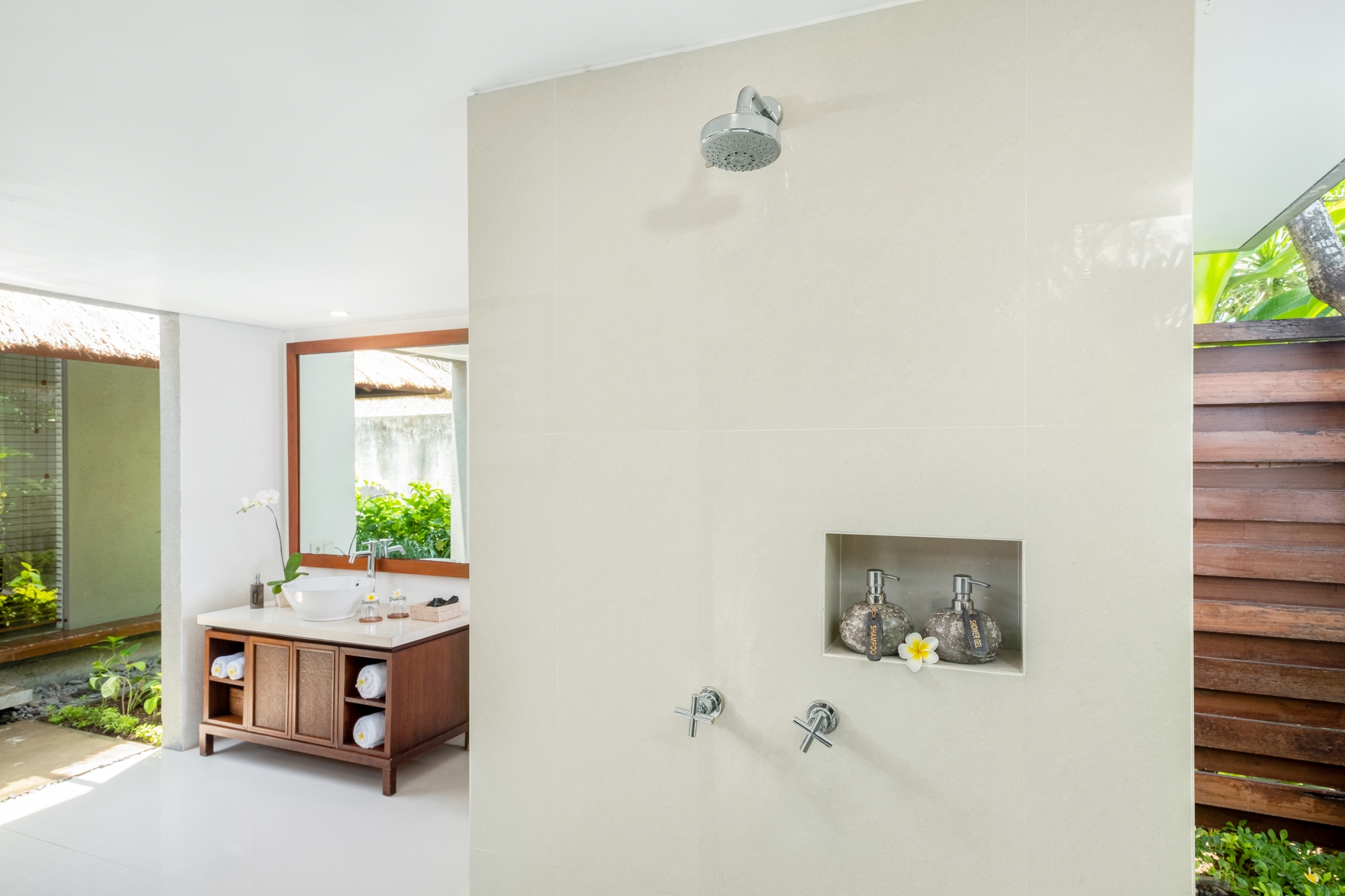 Mayaloka Villa Seminyak - photo