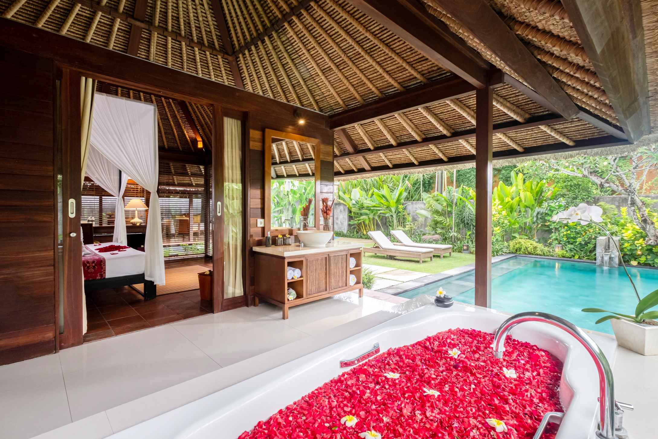 Mayaloka Villa Seminyak - photo