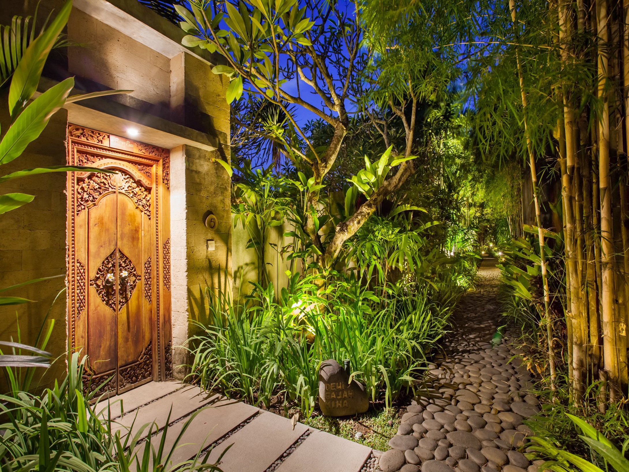 Mayaloka Villa Seminyak - photo