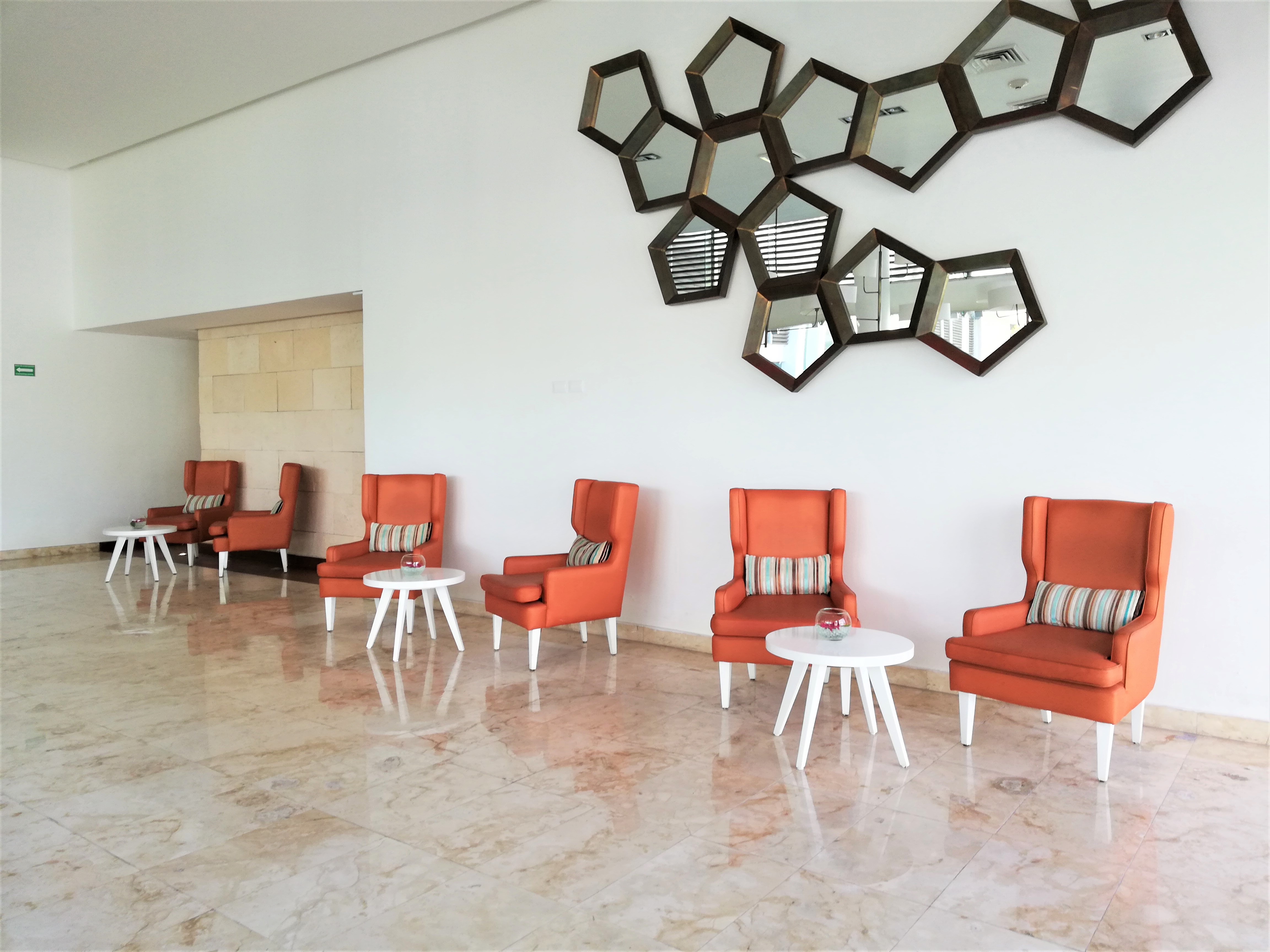 The Fives Beach Hotel & Residences - Poză