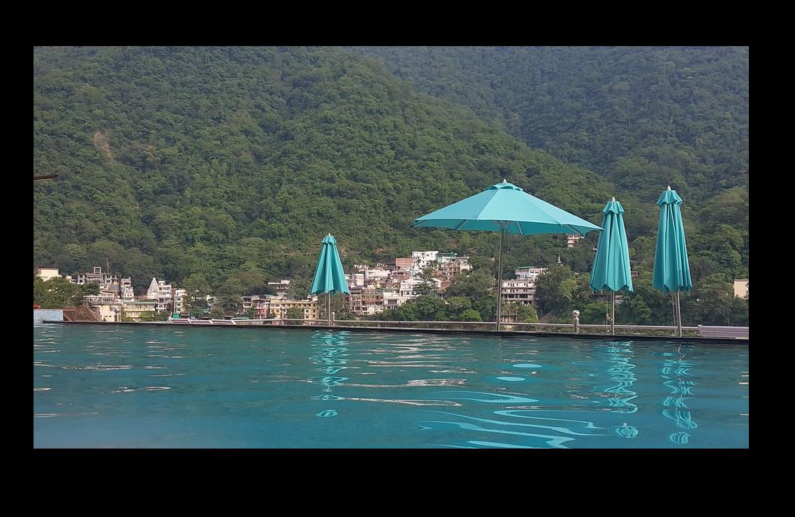 Hotel Surya laxmanjhula ( rishikesh) Near Ganga by null