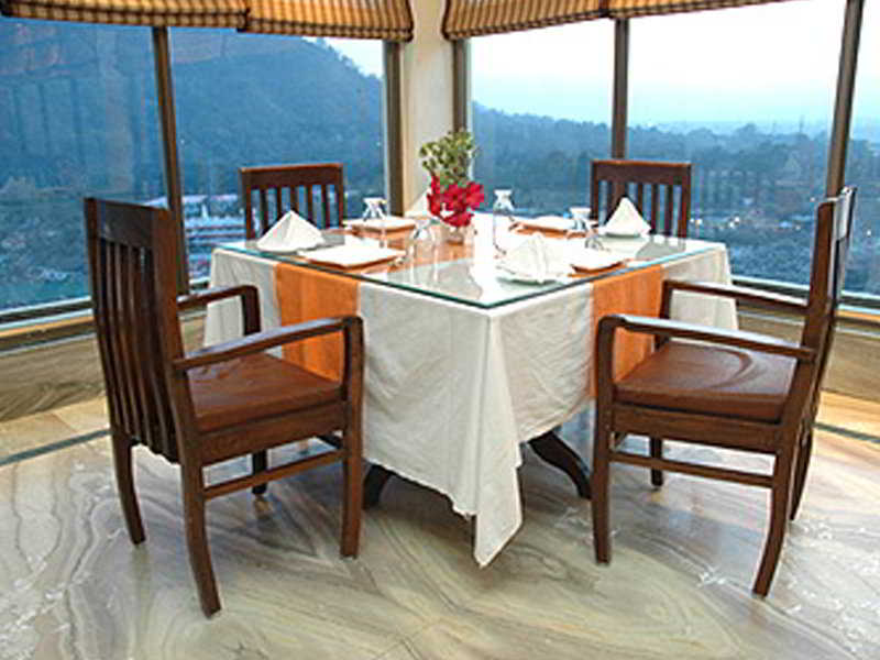 Hotel Surya laxmanjhula ( rishikesh) Near Ganga by null