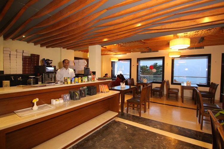 Hotel Surya laxmanjhula ( rishikesh) Near Ganga by null