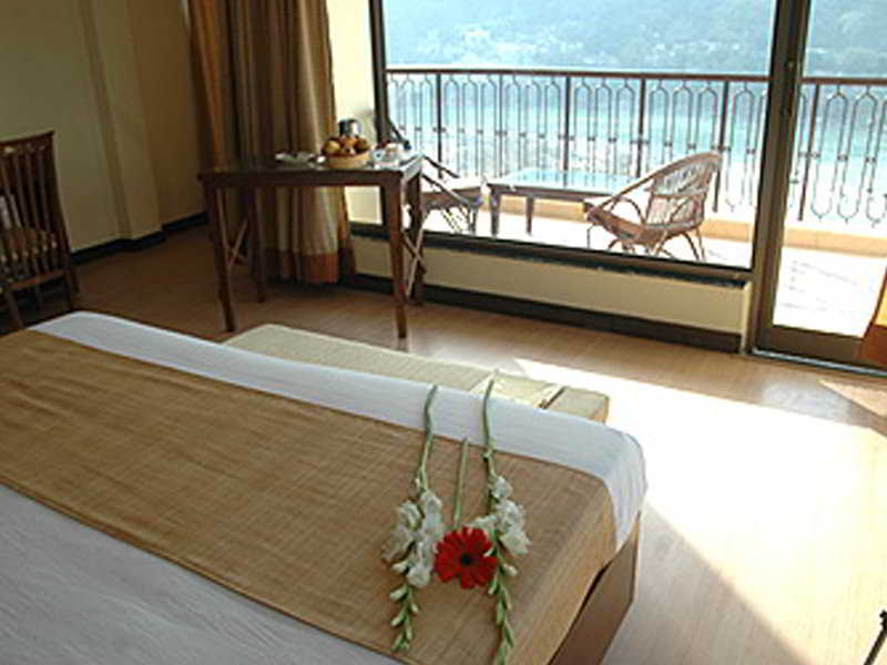 Hotel Surya laxmanjhula ( rishikesh) Near Ganga by null