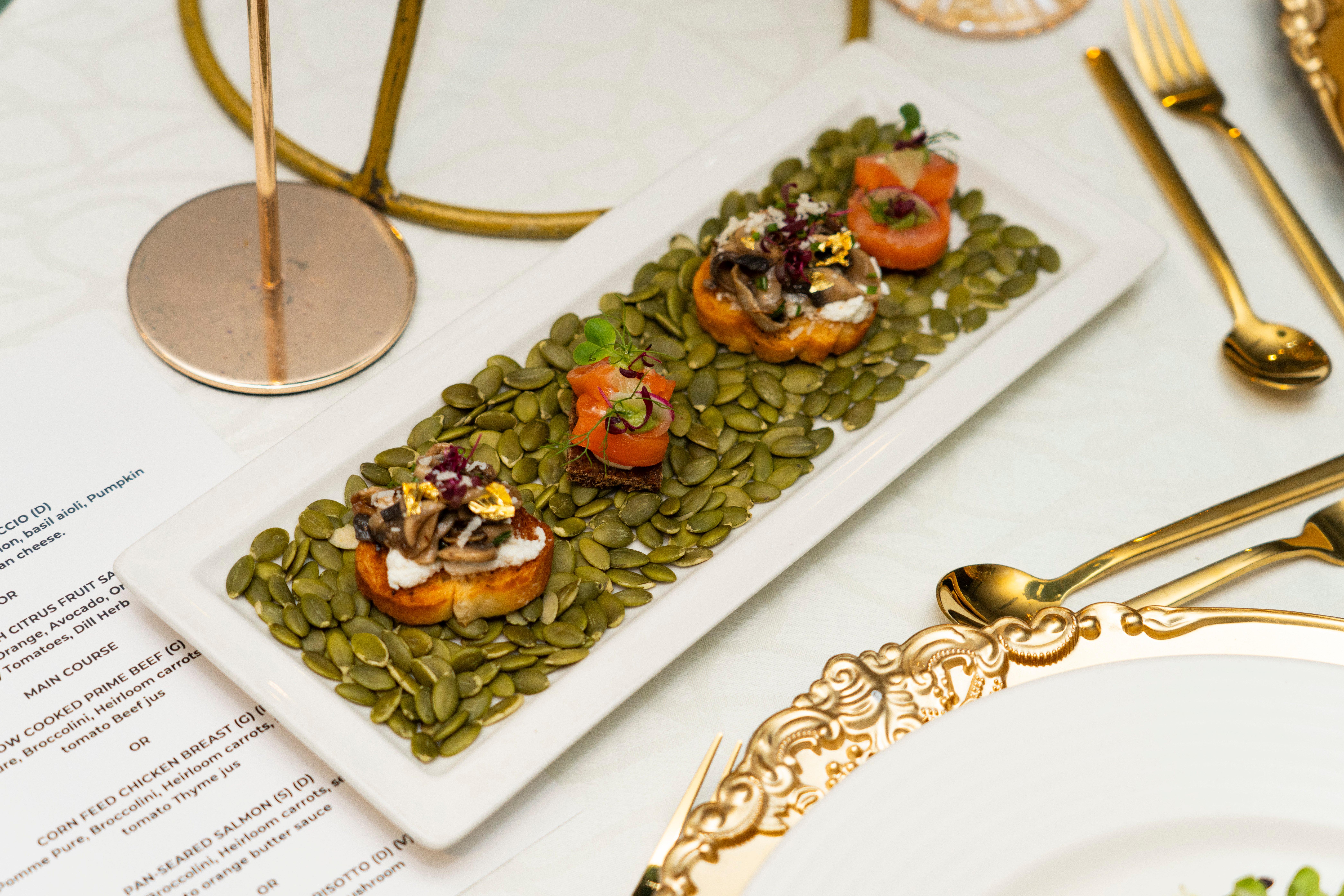 Holiday Inn Abu Dhabi - photo