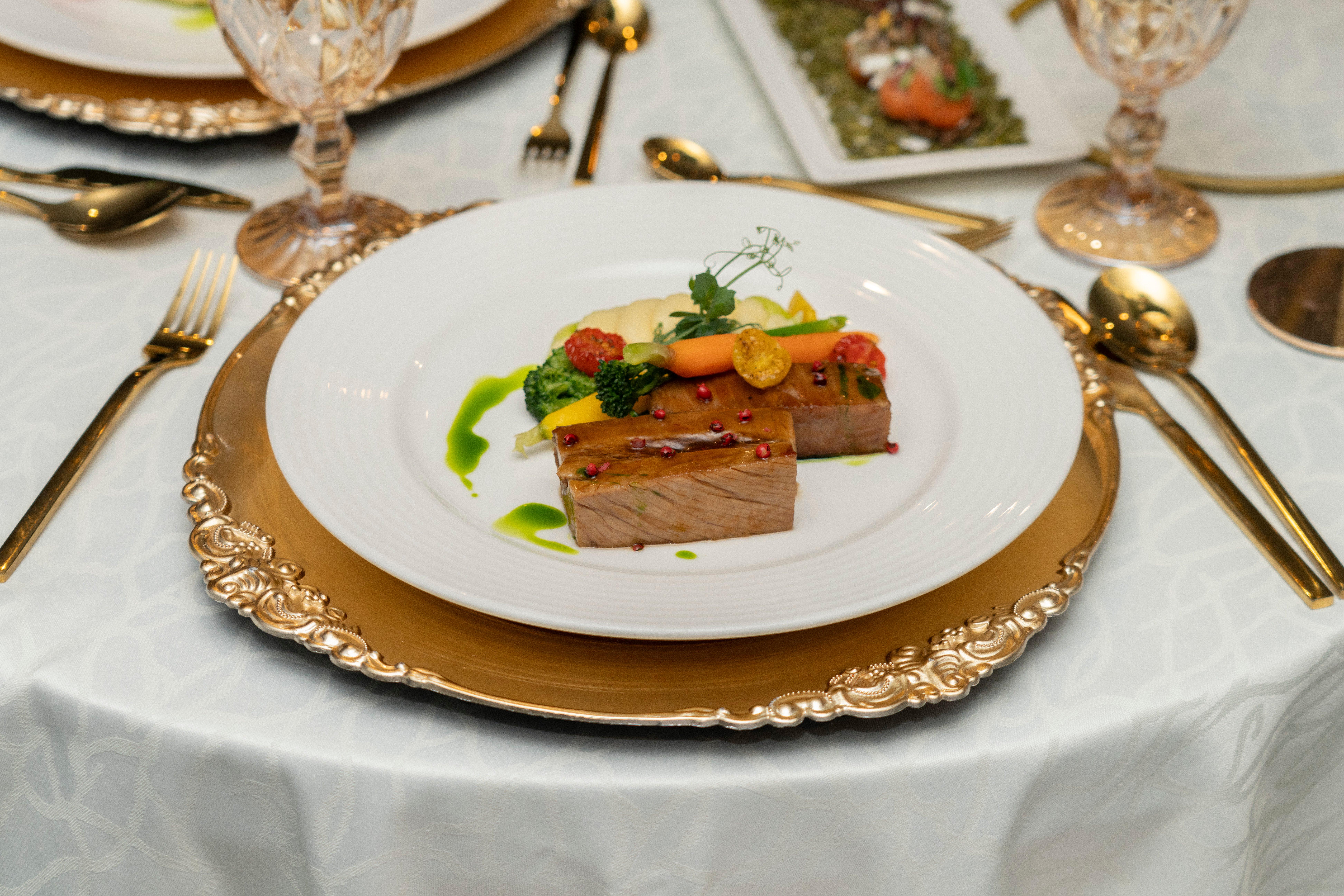 Holiday Inn Abu Dhabi - photo