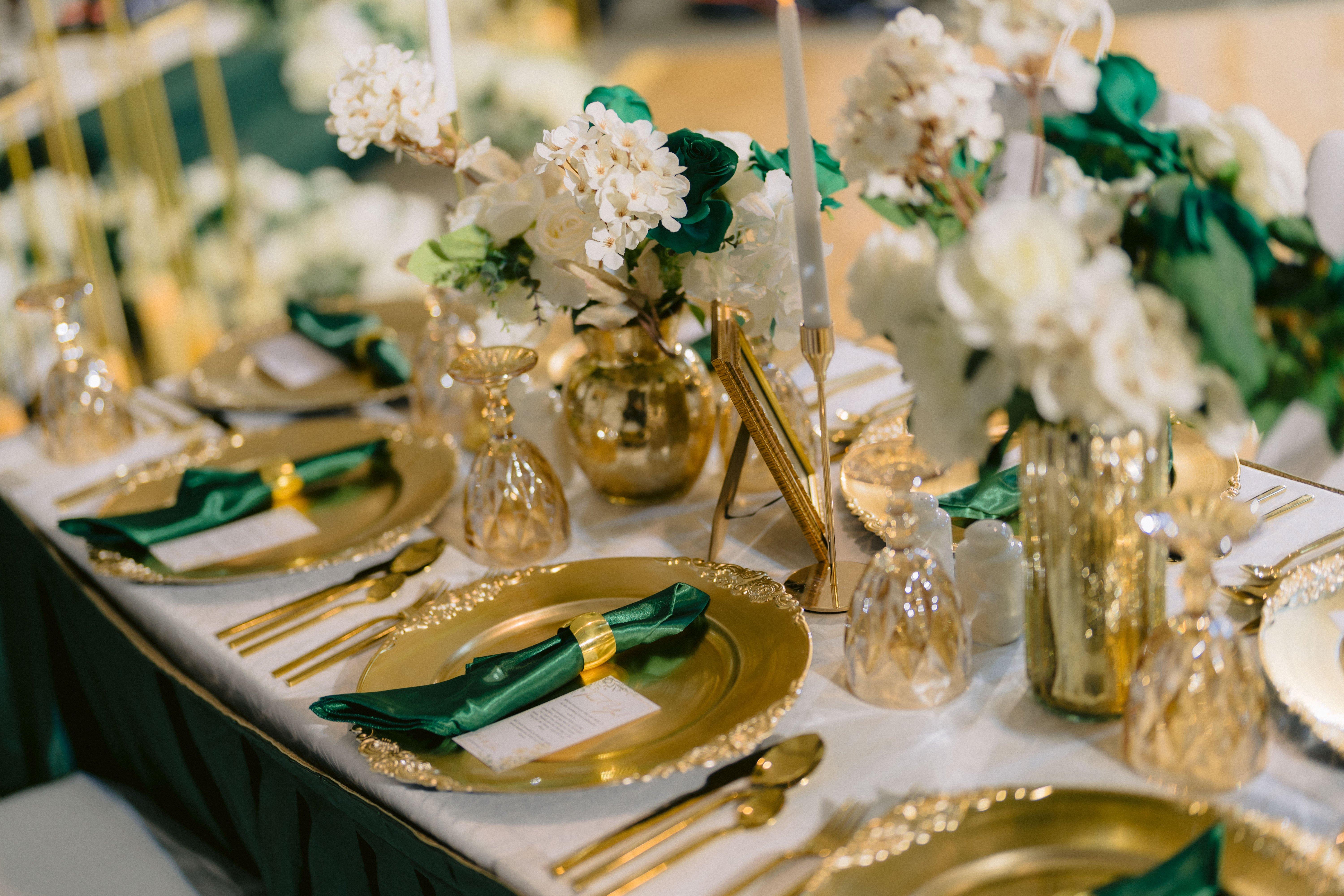 Holiday Inn Abu Dhabi - photo