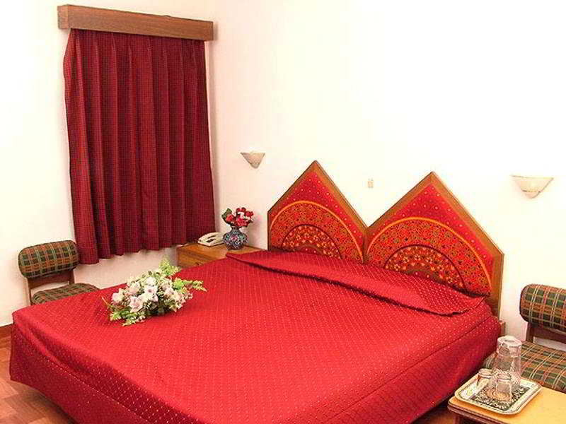 Hotel Surya, Kaiser Palace by null