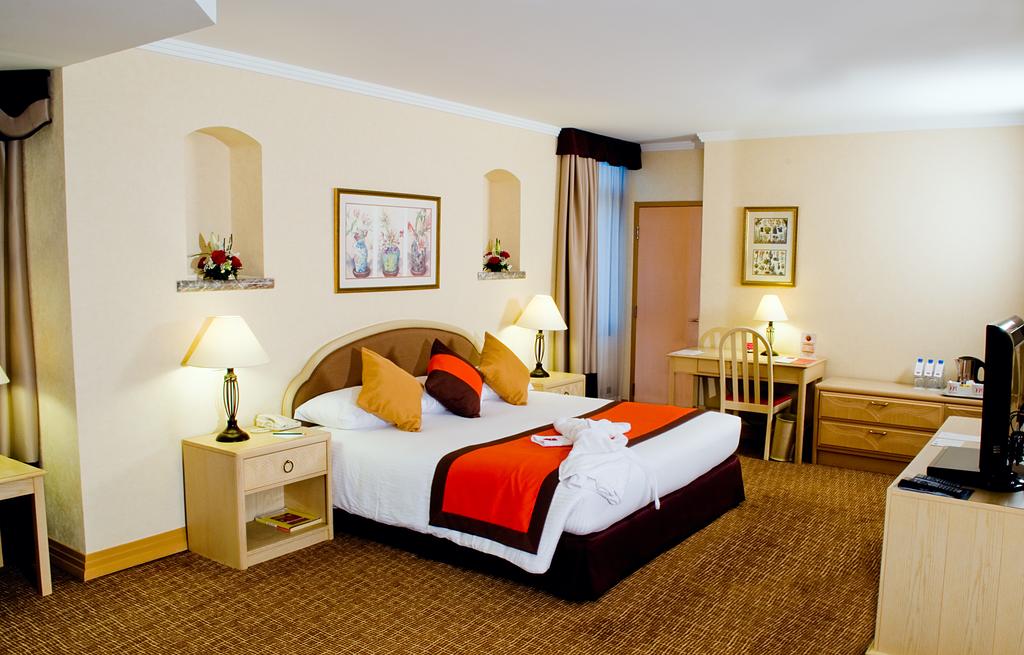 Novel Hotel City Center by null