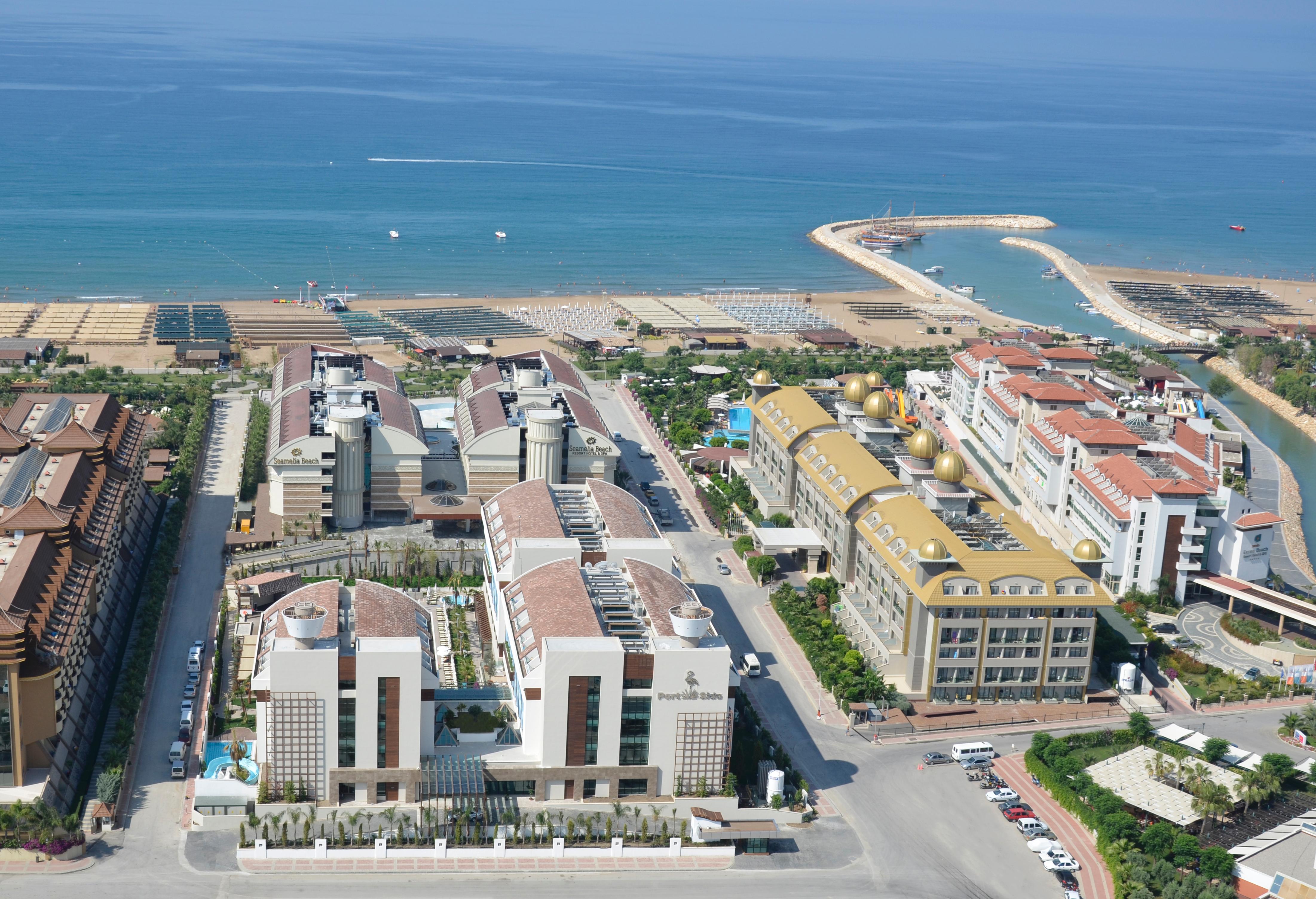 Port Side Resort - фото