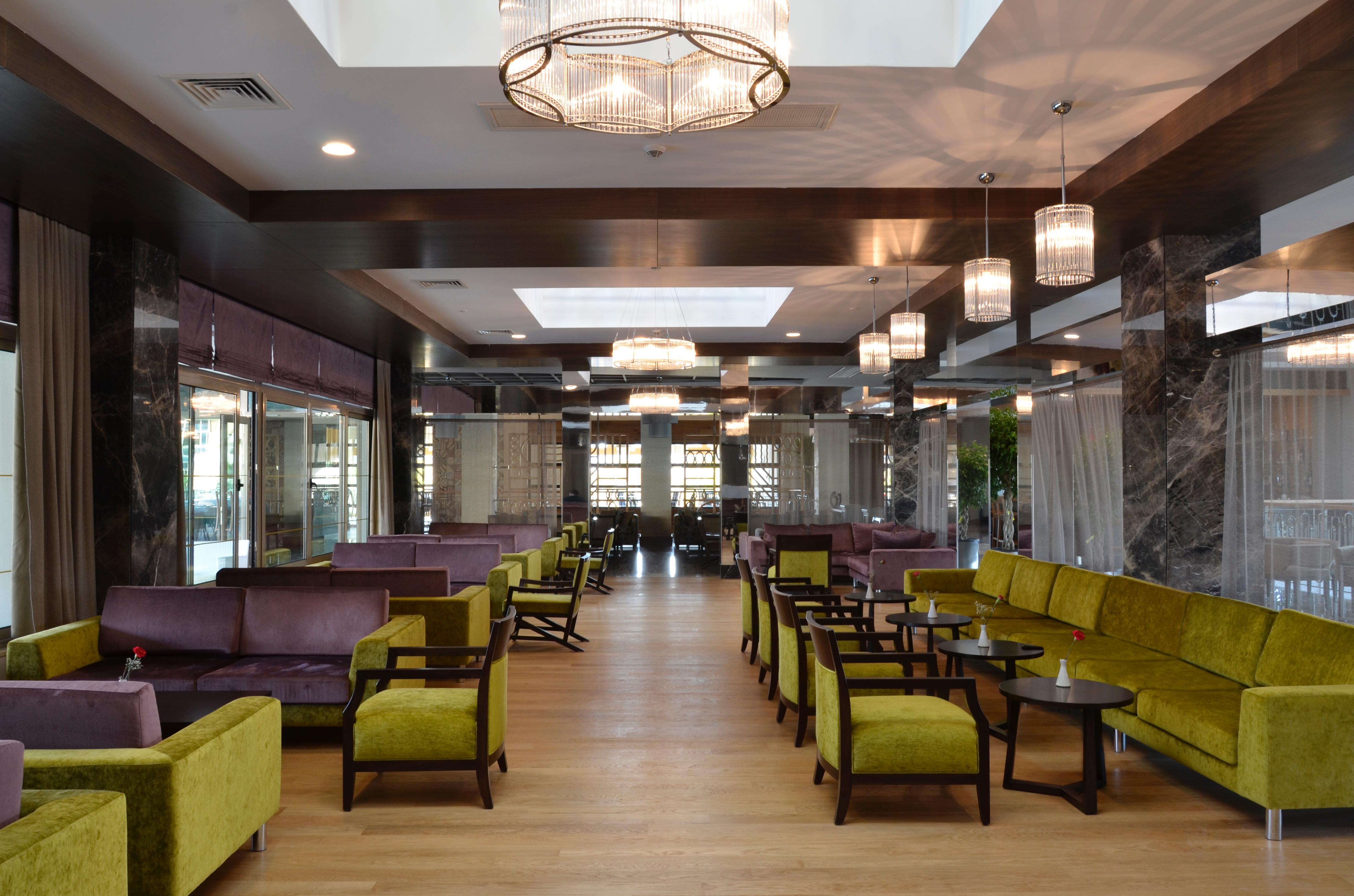 Port Side Resort - фото