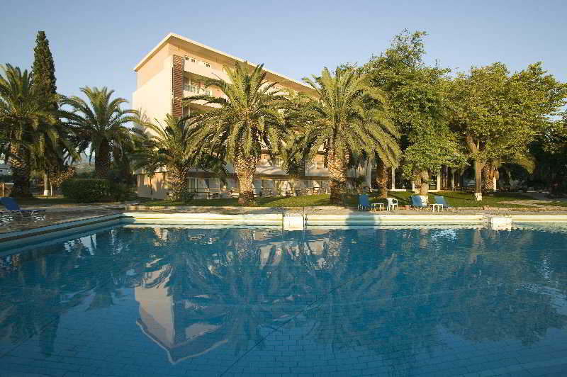 Long Beach Hotel & Resort